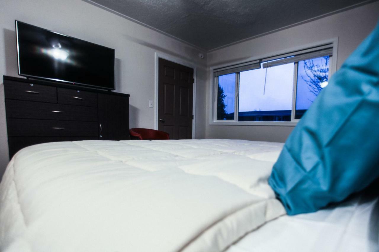 The Wing At Kingston East Aparthotel เร็กซ์เบิร์ก ภายนอก รูปภาพ